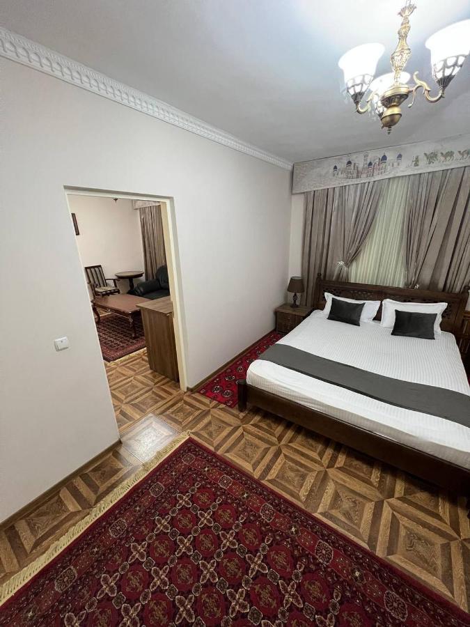 Nasyuqel Hotel Bukhara Bagian luar foto