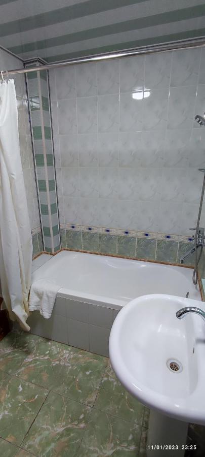 Nasyuqel Hotel Bukhara Bagian luar foto